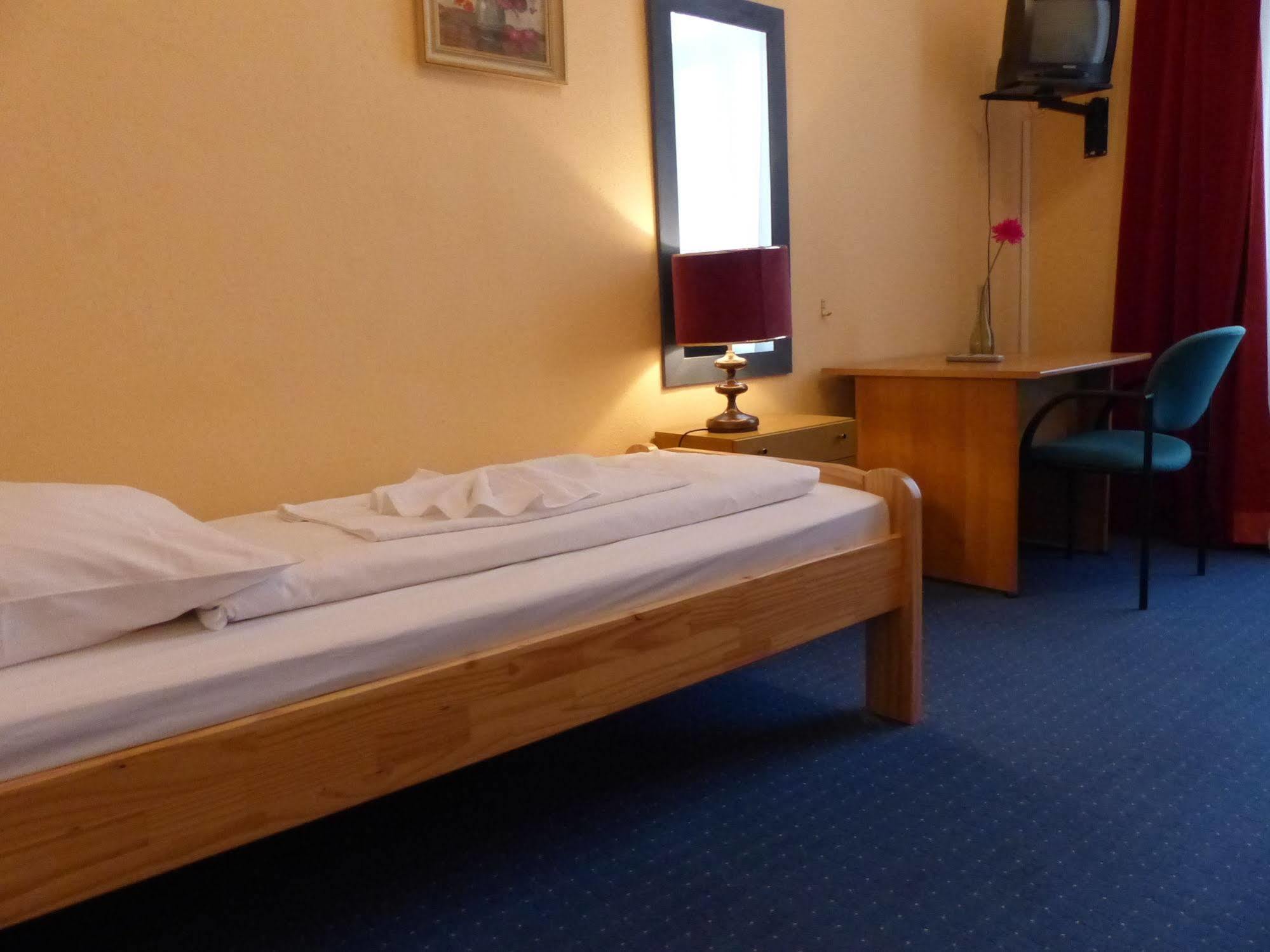 Hotel-Pension Spree Berlin Eksteriør bilde
